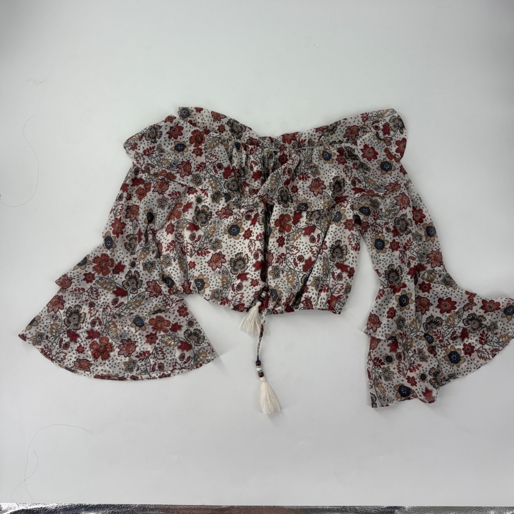 Floral Off-Shoulder Crop Blouse - Picture 4 of 10